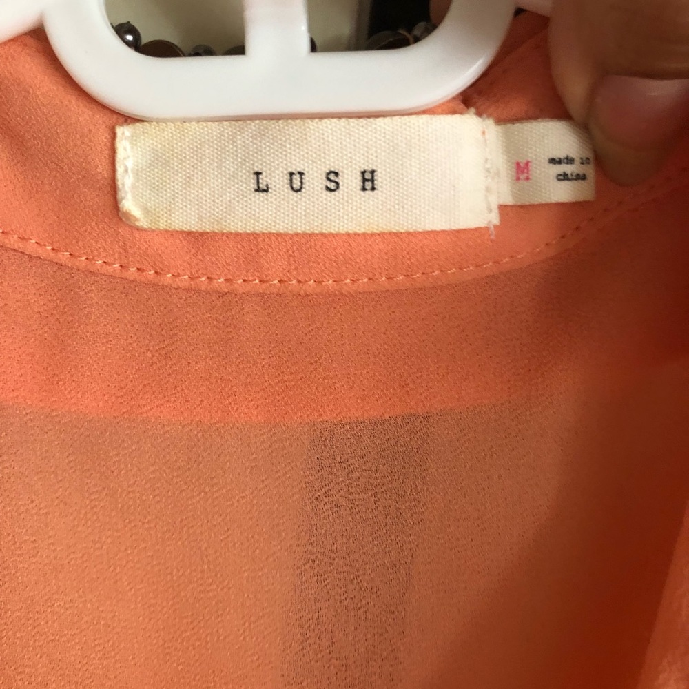 Lush blouse! - Picture 5 of 5